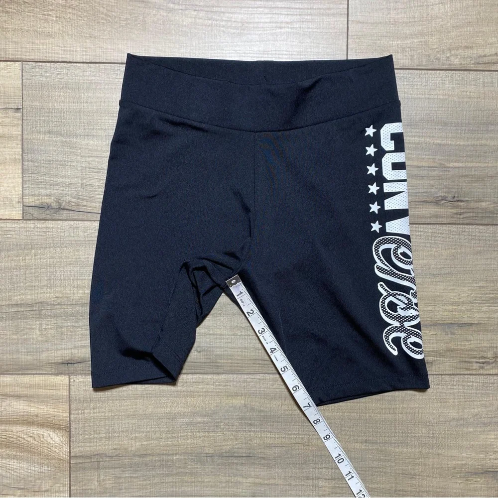 Converse Girls Performance Biker Shorts Size Large‎ Black With Spellout